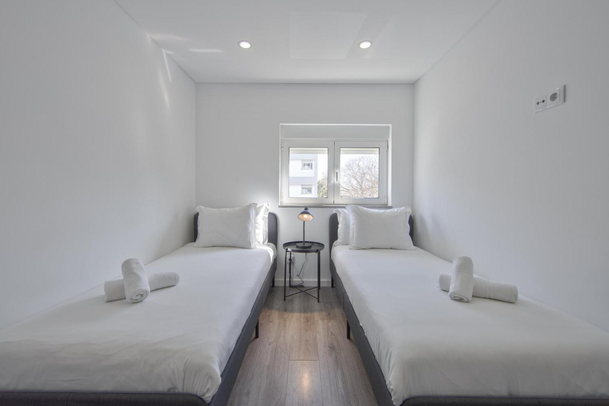 Olivais Modern By Homing