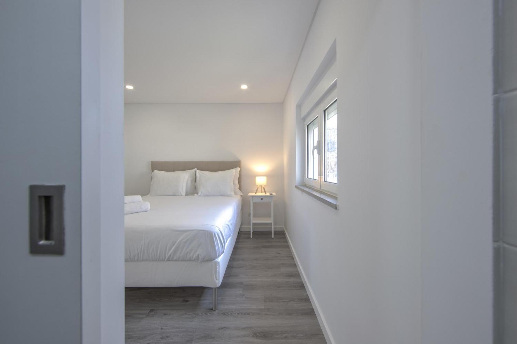 Olivais Modern By Homing