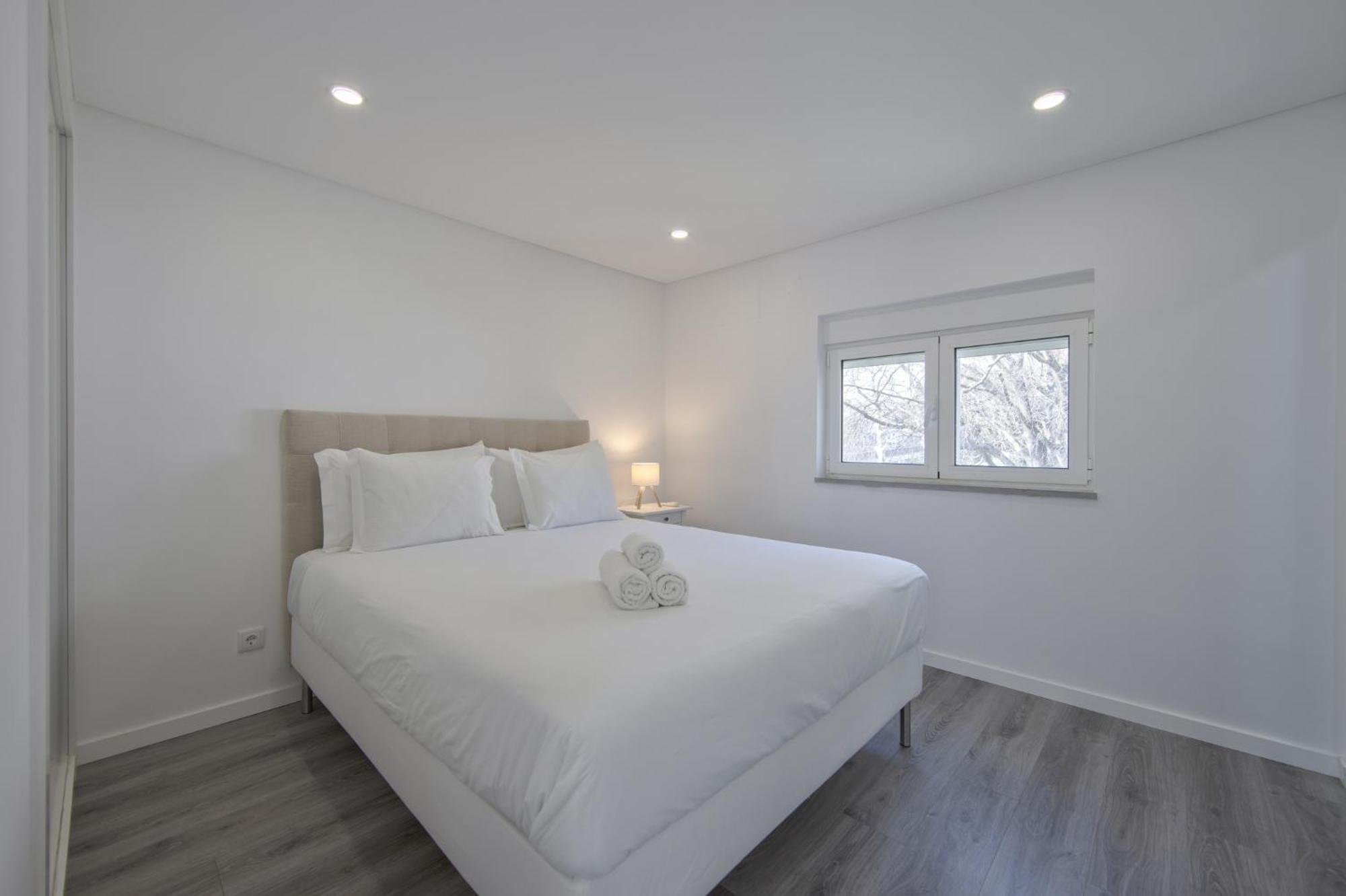 Olivais Modern By Homing